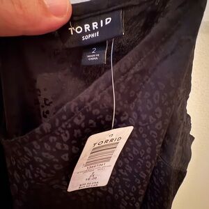 2X Torrid Black Cami with Subtle Leopard Pattern-Make an offer!